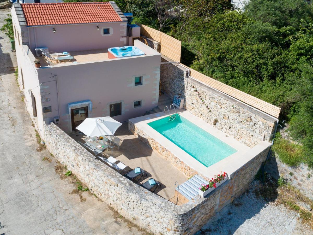 Olga'S Filoxenia - Villa Aladanos-Private Pool And Heated Jacuzzi Μαχαιροί Εξωτερικό φωτογραφία