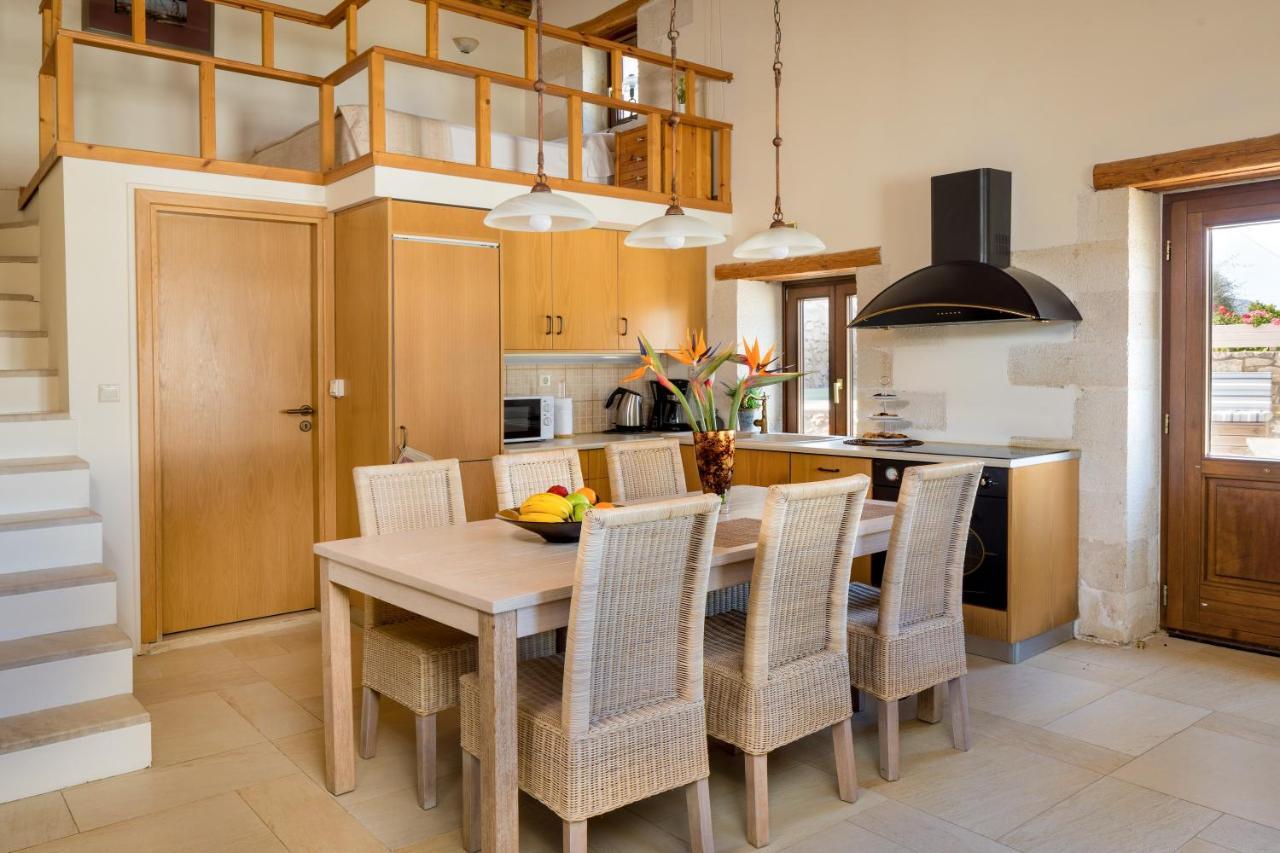 Olga'S Filoxenia - Villa Aladanos-Private Pool And Heated Jacuzzi Μαχαιροί Εξωτερικό φωτογραφία