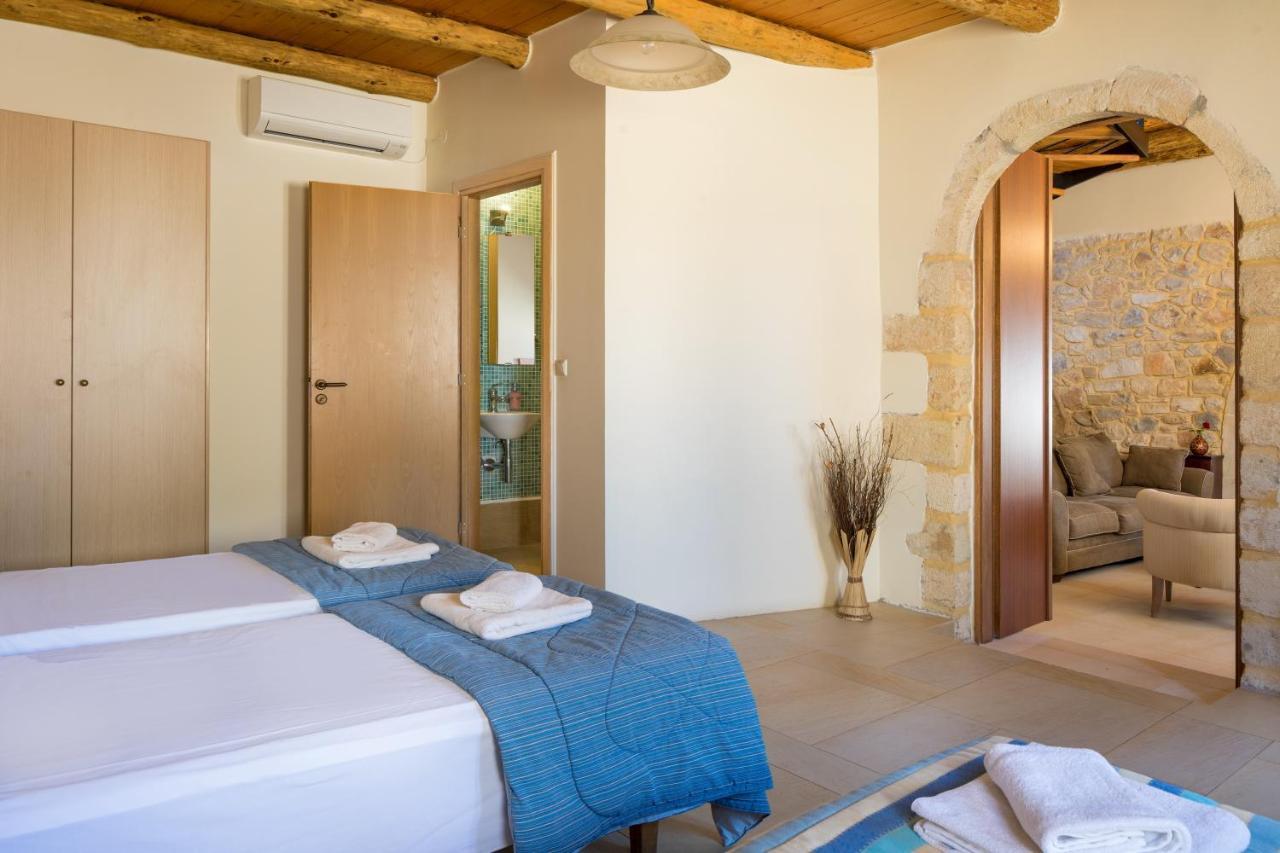 Olga'S Filoxenia - Villa Aladanos-Private Pool And Heated Jacuzzi Μαχαιροί Εξωτερικό φωτογραφία