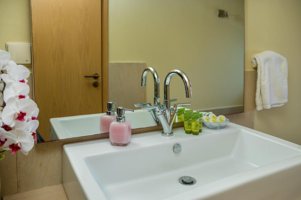 Olga'S Filoxenia - Villa Aladanos-Private Pool And Heated Jacuzzi Μαχαιροί Εξωτερικό φωτογραφία